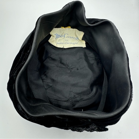 Miss Carnegie by Hattie Carnegie 60s Satin & Velvet Flower Hat main image 7